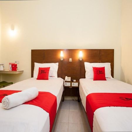 Reddoorz Near Marvel City Mall Wonotjolo Екстериор снимка
