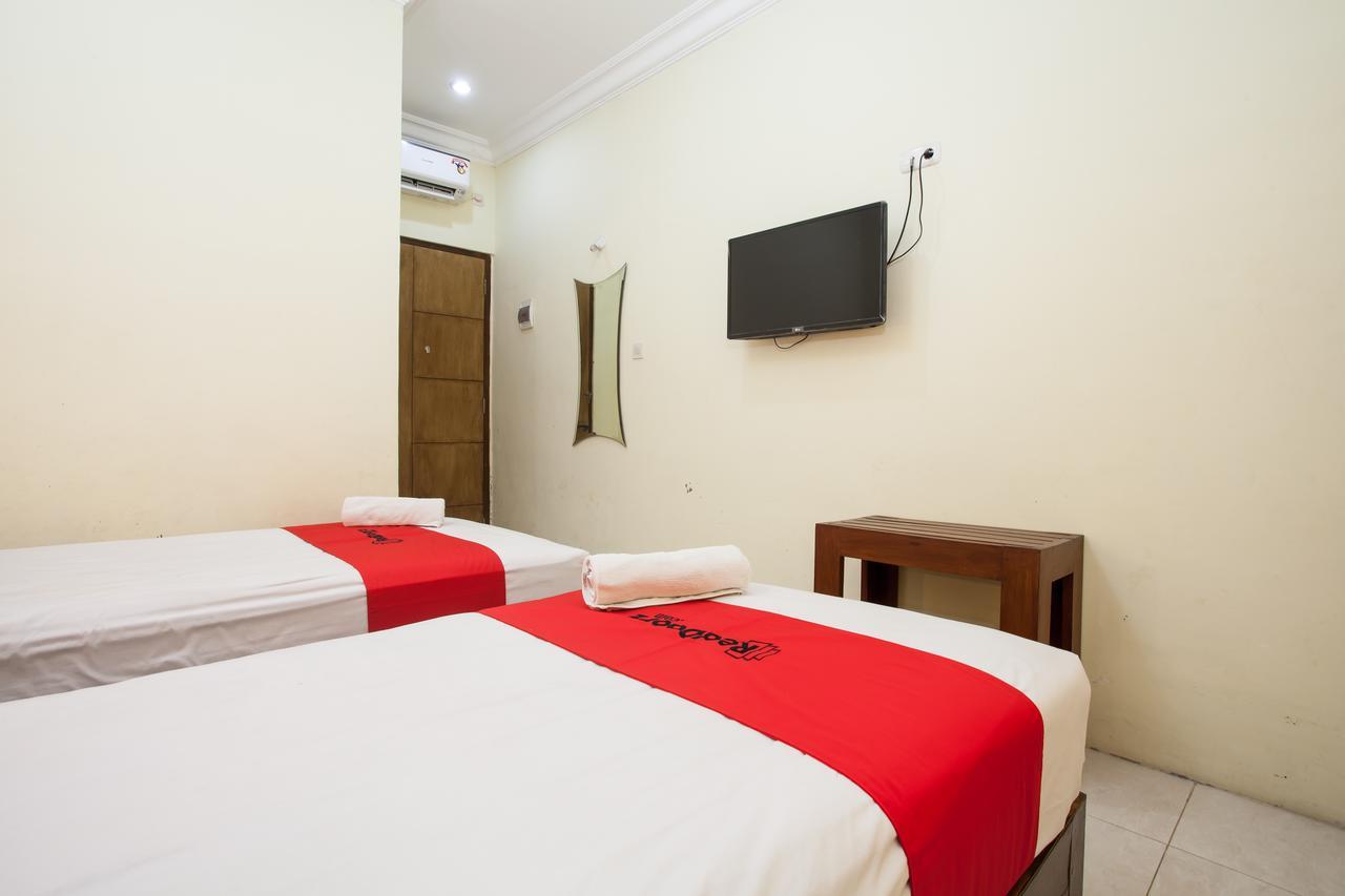 Reddoorz Near Marvel City Mall Wonotjolo Екстериор снимка