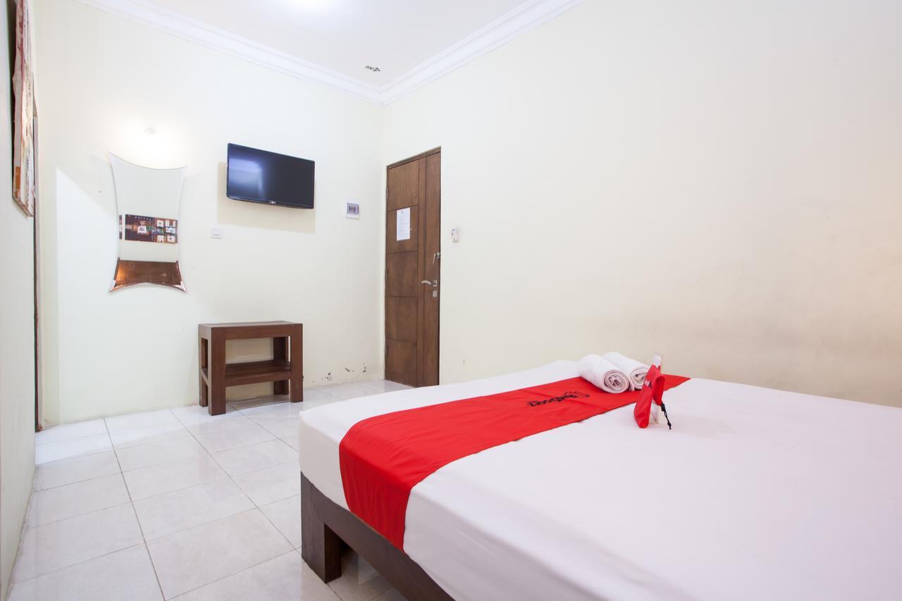 Reddoorz Near Marvel City Mall Wonotjolo Екстериор снимка